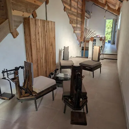 Maison Atypique Style Avec Piscine Interieure Ponteils-et-Bresis