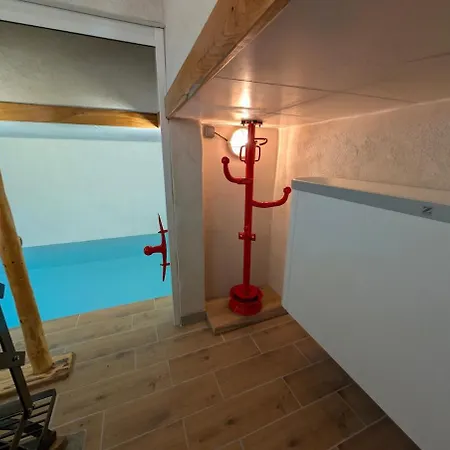 Maison Atypique Style Avec Piscine Interieure Ferienhaus